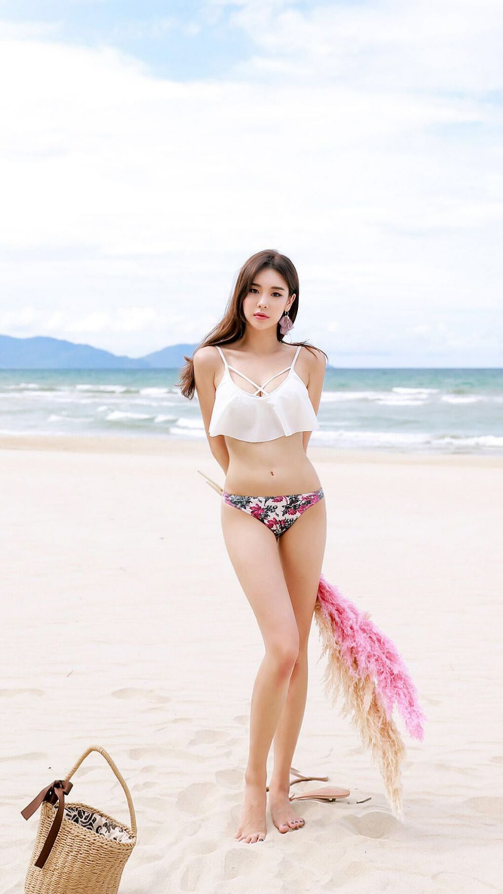 “三叉湖滚球赛:选手精准操控,赛场悬念不断”